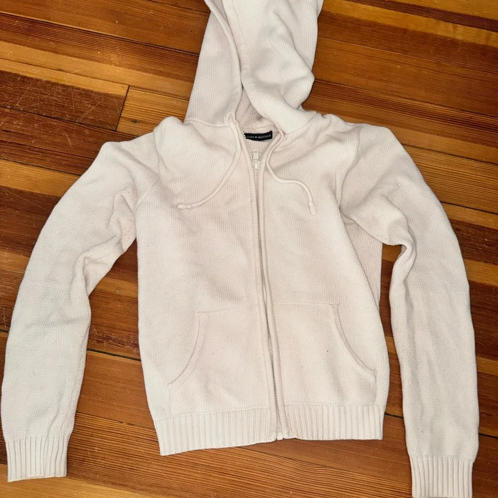 Brandy Melville Cream Zip-Up Hoodie - Picture 2 of 2